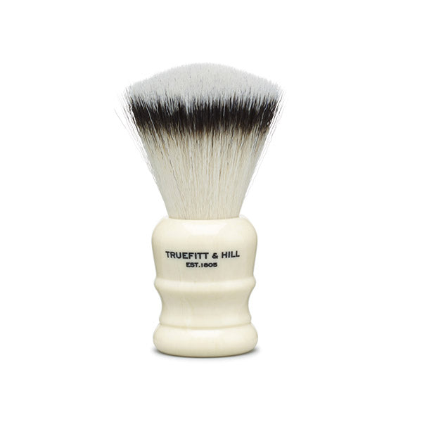 Load image into Gallery viewer, Wellington Shaving Brush Synthetic - Fan Knot

